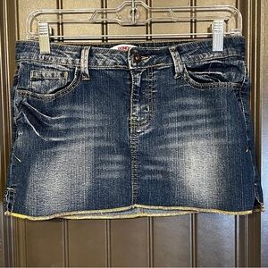 VINTAGE Y2K BONGO Denim Mini Skirt, Size 7